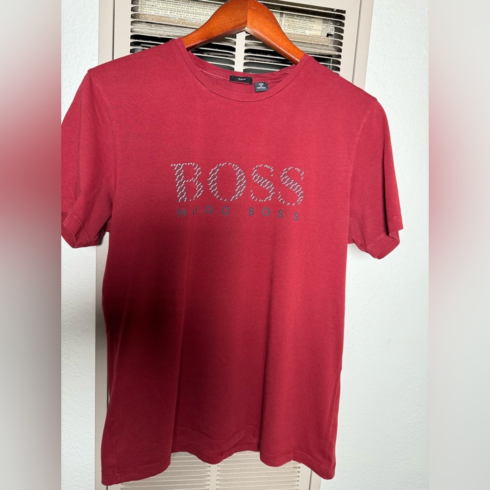Hugo Boss Bold Red Tee Size Small